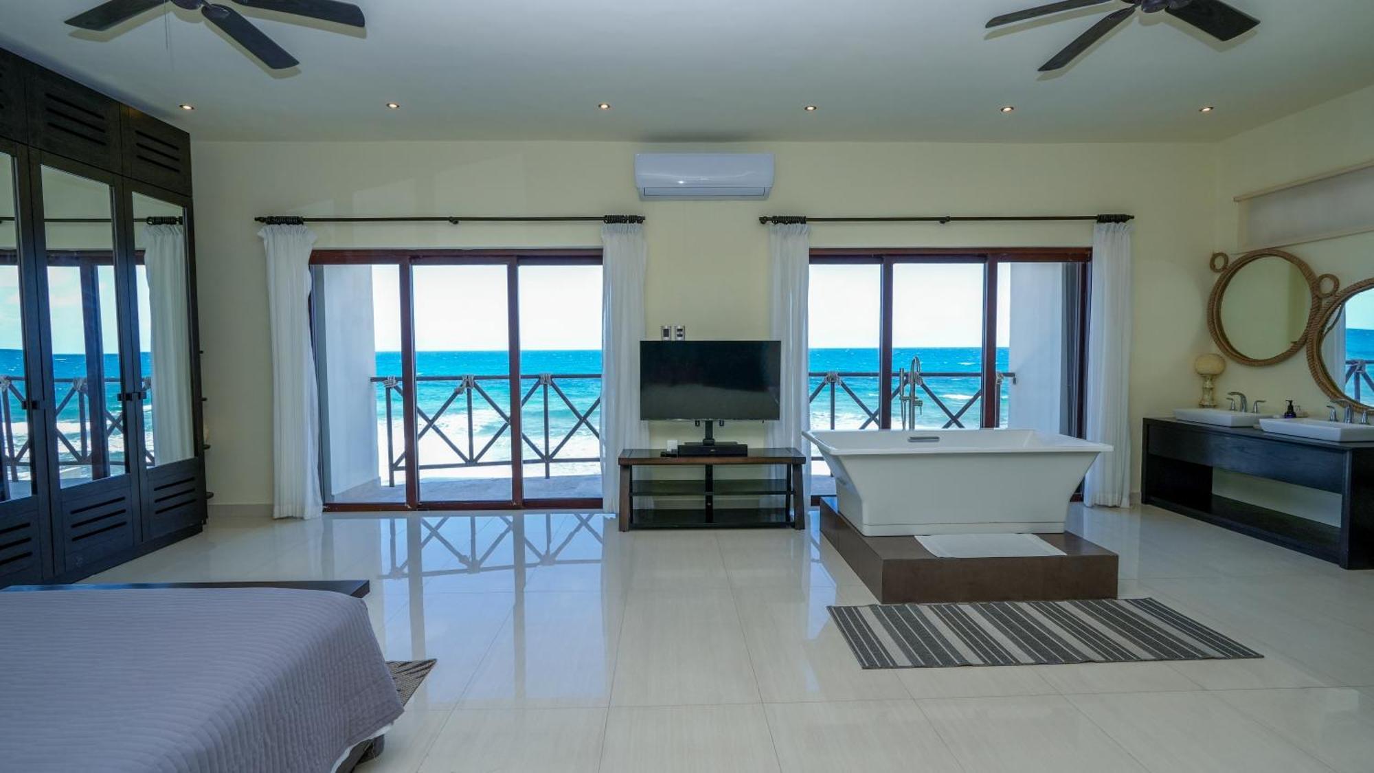 Casa Javi- Ocean Front Located Mid Isla Mujeres Vila Exterior foto